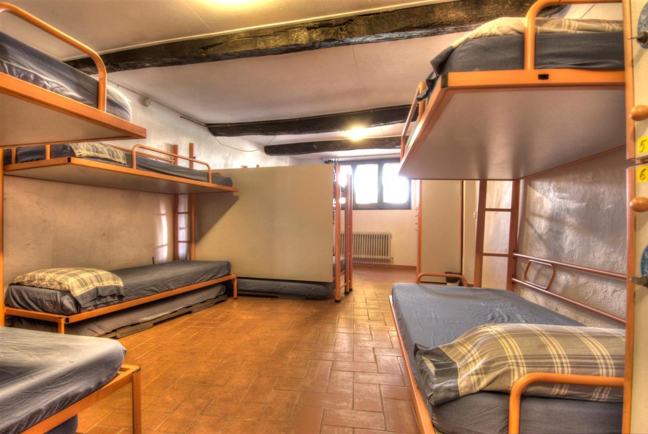 Mas Pages Hostel Sant Esteve De Guialbes Kültér fotó