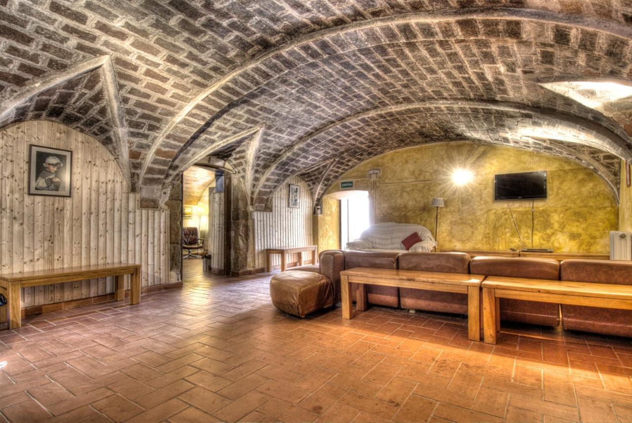 Mas Pages Hostel Sant Esteve De Guialbes Kültér fotó